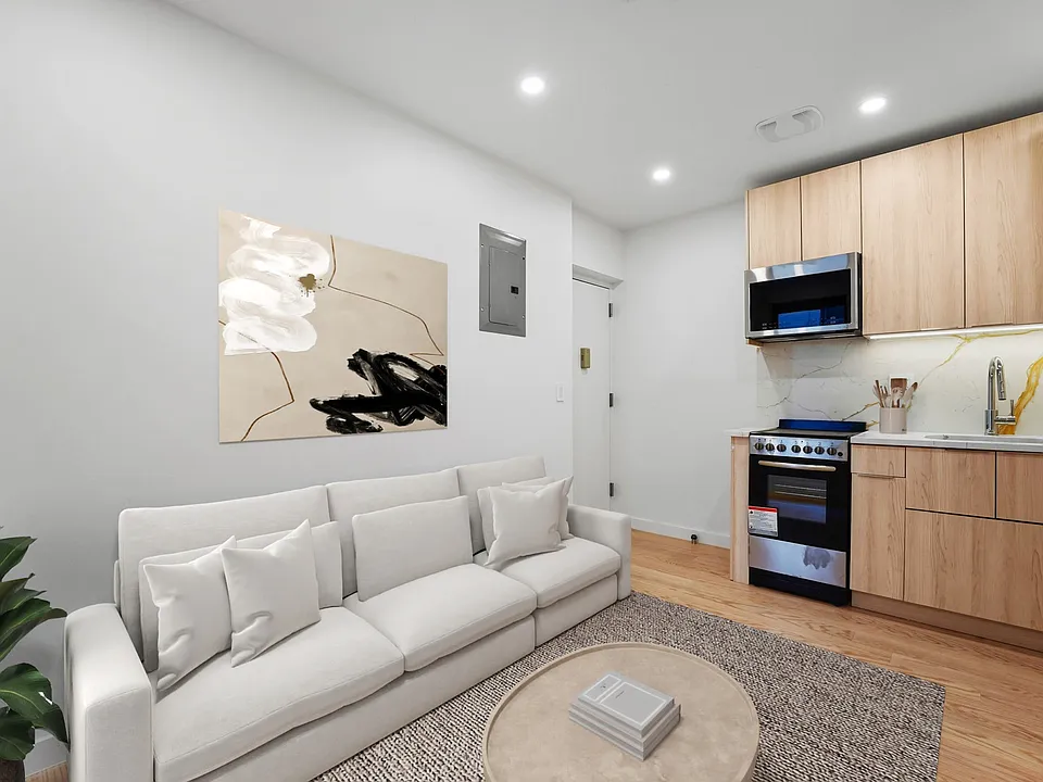 159 Prince St #19