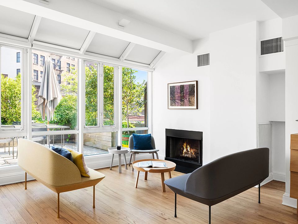1st image of 18 Leonard St Ph B