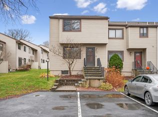 8 Knightsbridge UNIT A, Poughkeepsie, NY 12603
