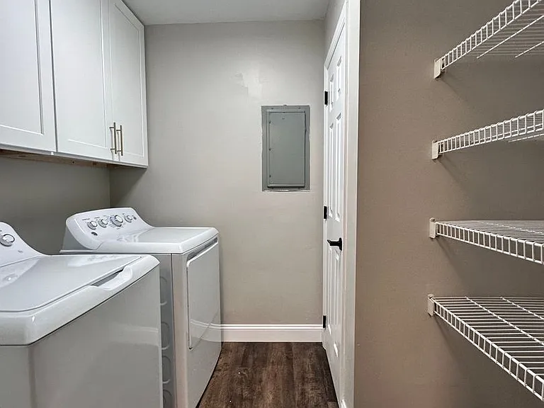 2335 Brookview Ct — Photo 13