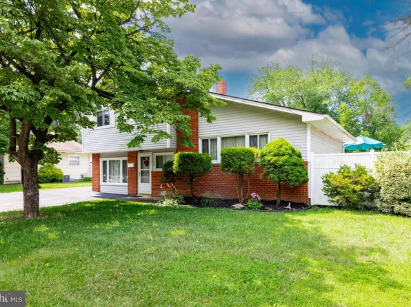 528 Beverly Dr, Magnolia, NJ 08049