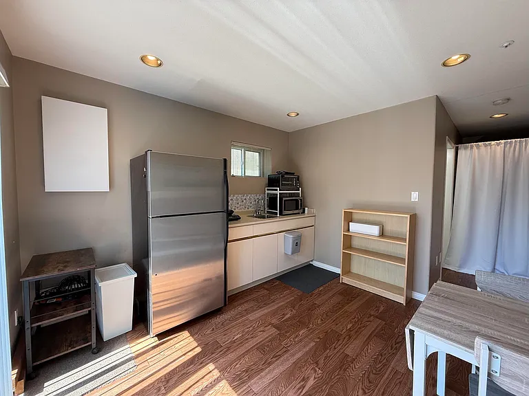 3900 W 24th Ave — Photo 5