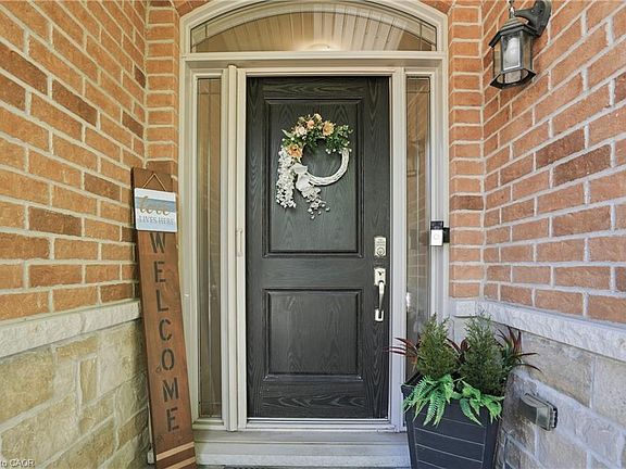 4th image of 10 Grant St