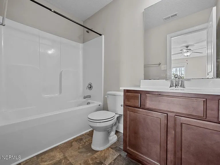 217 E Murrow Ln — Photo 9