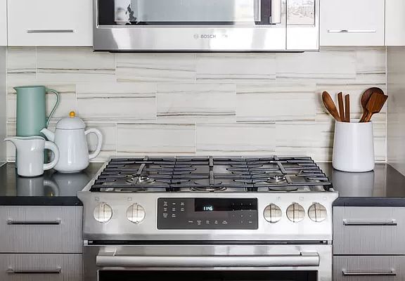 4th image of 4214 Crescent St APT 10B