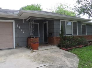 5822 Grape St, Houston, TX 77074