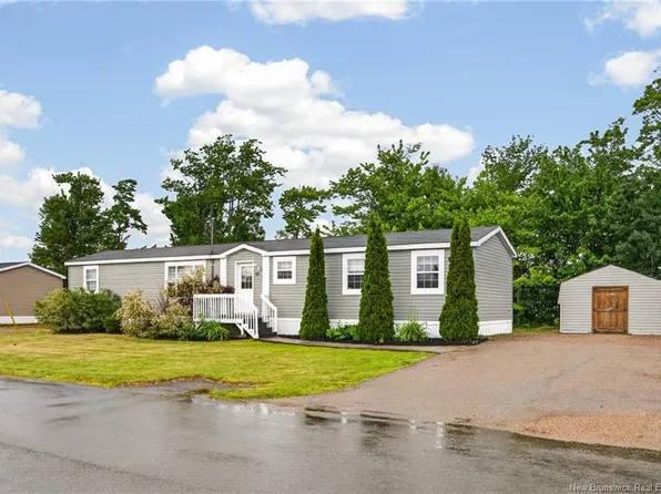 82 Tracadie Dr, Dieppe, NB E1A 8P2