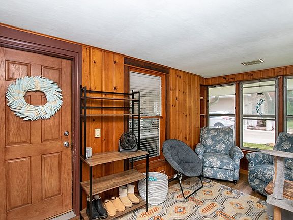 4th image of 4339 Ovid Ave