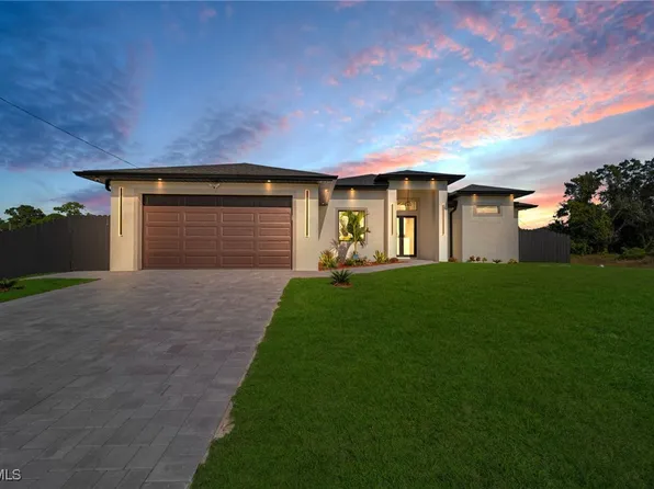 765 Central St E, Lehigh Acres, FL 33974