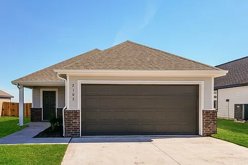 2103 Crimson Lake Blvd Photo 1
