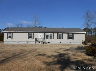 1904 Ef Thompkins Ln, New Bern, NC 28562