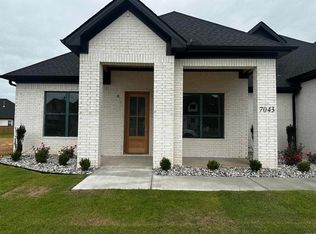 7043 Star Dust Ln, Alexander, AR 72002