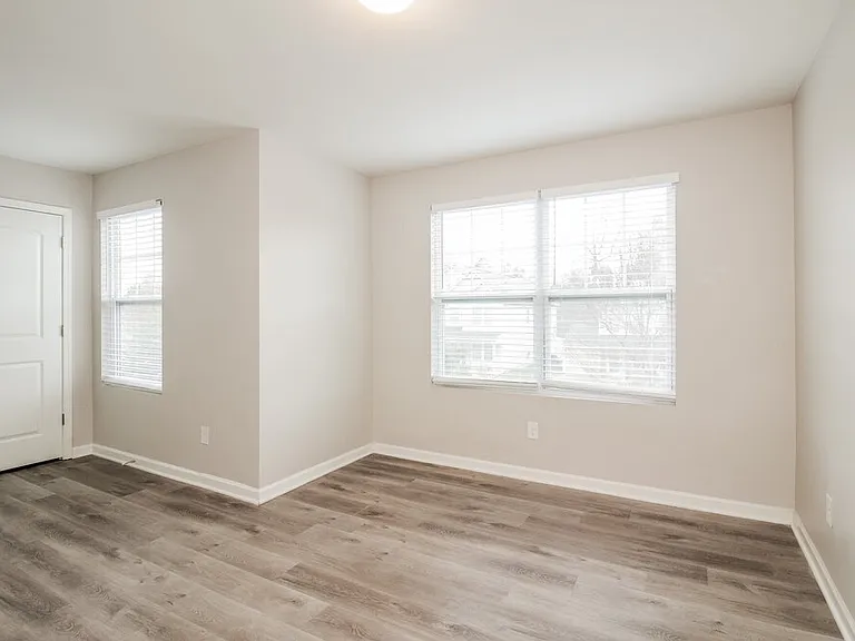 916 Harrier Rd — Photo 15