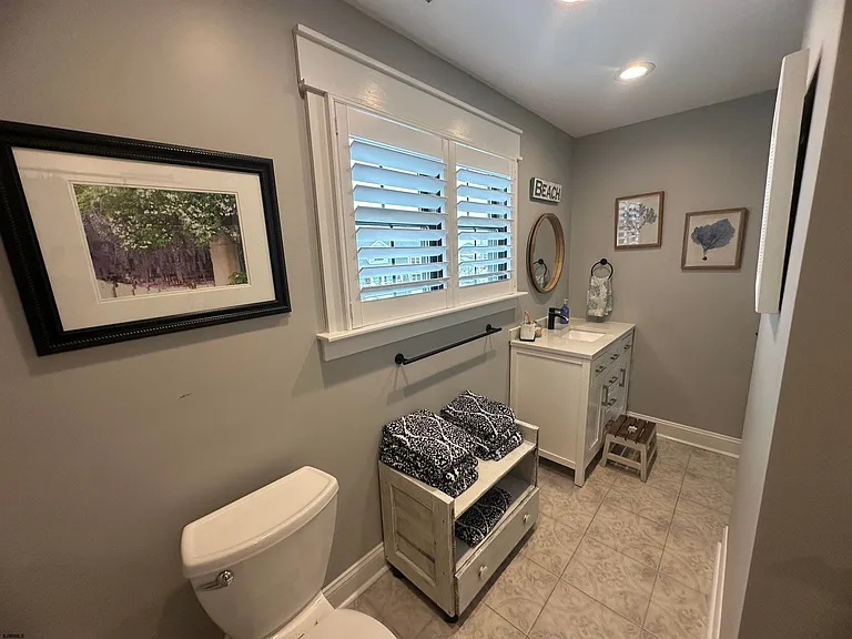 726 W Shore Dr — Photo 29