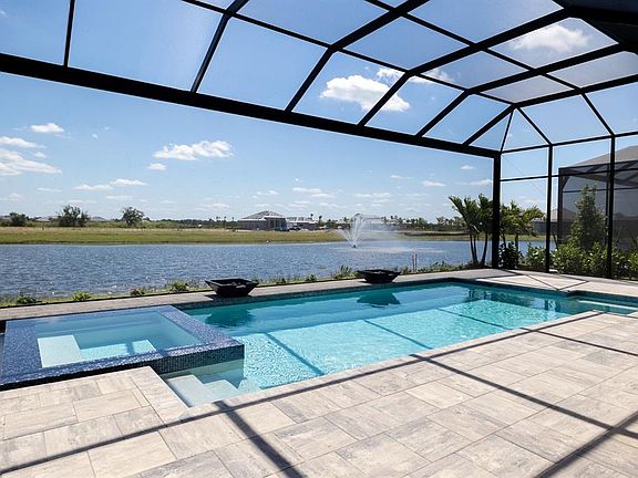 4th image of 312 BLUE PEARL CT.