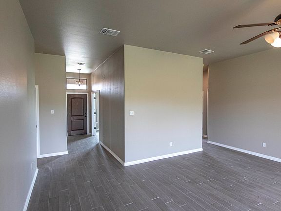 2nd image of 616 Holstein Dr