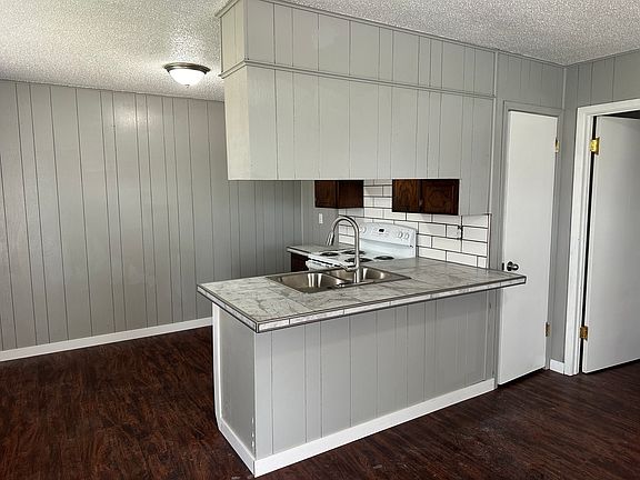 5th image of 3109 Clinkenbeard Dr #3101-4