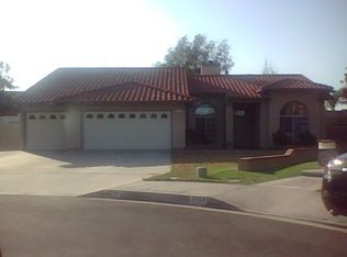 3854 N Silver Tree Ct, Rialto, CA 92377