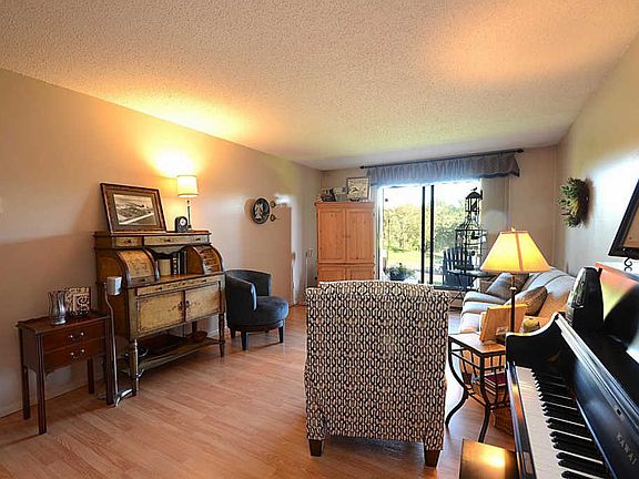 5th image of 401 E Burnsville Pkwy APT 106