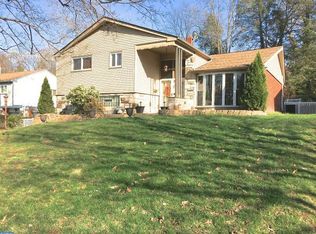 4 W Dartmouth Rd, Bala Cynwyd, PA 19004