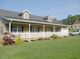 59 Comfort Pl, Burnsville, NC 28714