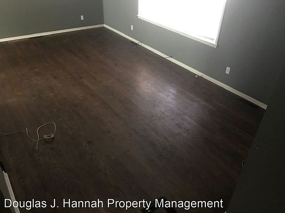2nd image of 11704 Beacon Ave