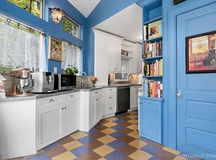 19 Dekoven Ct, Brooklyn, NY 11230