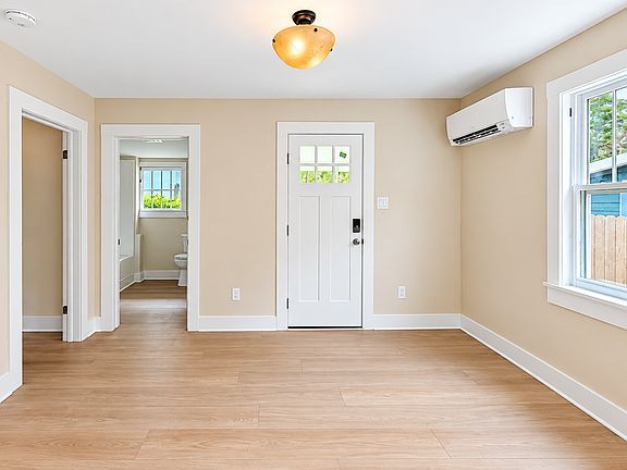 5th image of 108 Arnold Rd