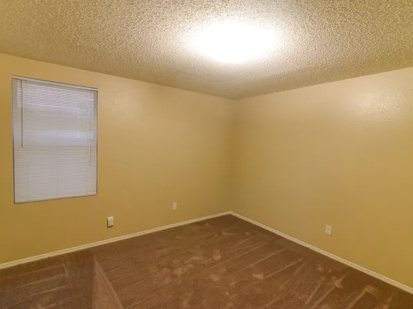 1508 Honey Bee Ln, Lancaster, TX 75134