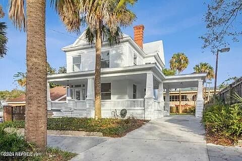 1st image of 2111 OAK Street