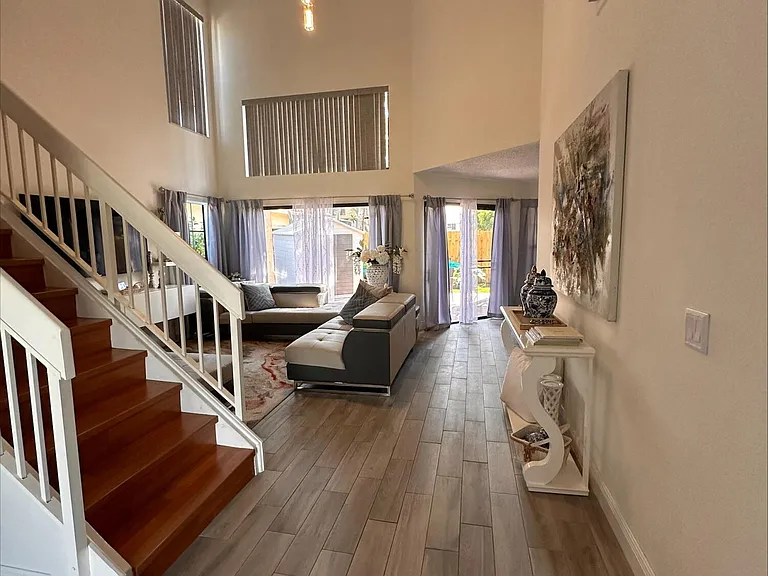 1728 Shoreside Cir — Photo 4