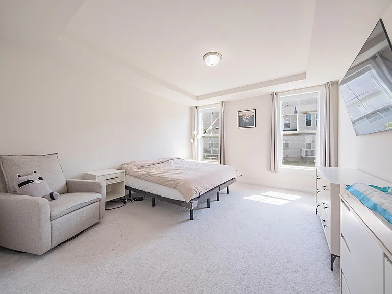 3081 N Spurway Dr — Photo 23