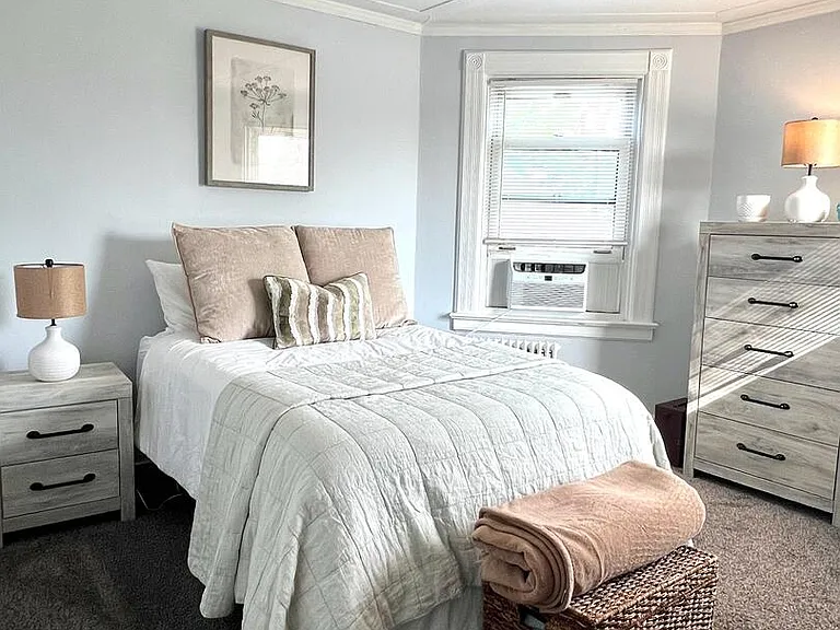 172 Main St #1 — Photo 1