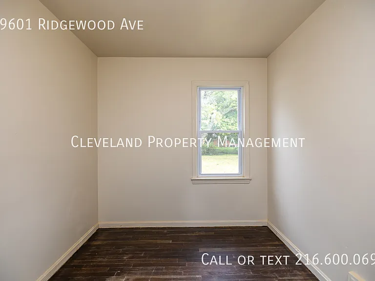 19601 Ridgewood Ave — Photo 23