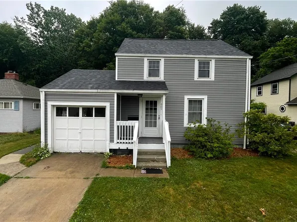 605 Page St, Ravenna, OH 44266