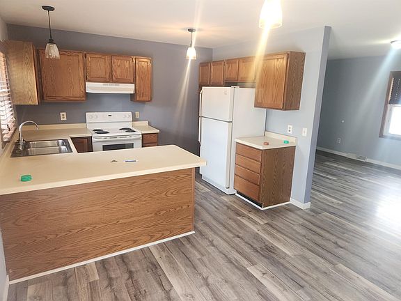 5th image of 881 Ellis Ave