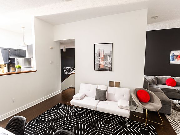 2nd image of 1306 Liverpool St #3