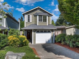 734 N 89th St, Seattle, WA 98103