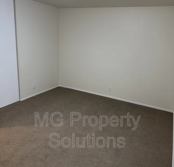 55 Roundtree Blvd #1 — Photo 12