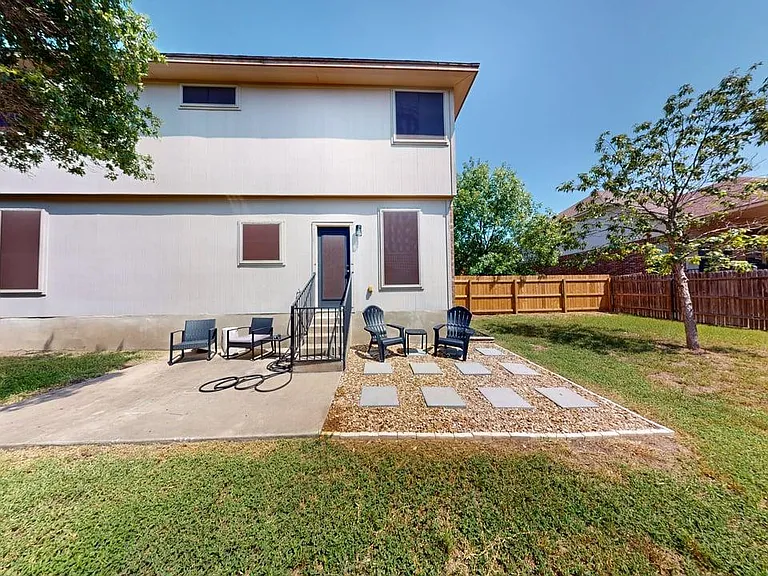 6705 Rosita Oak Dr — Photo 47