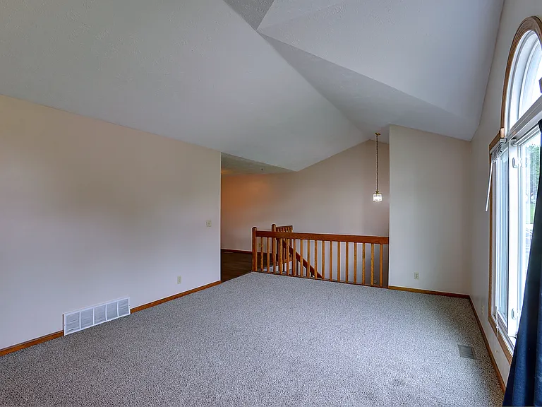 20213 Hopper St — Photo 5