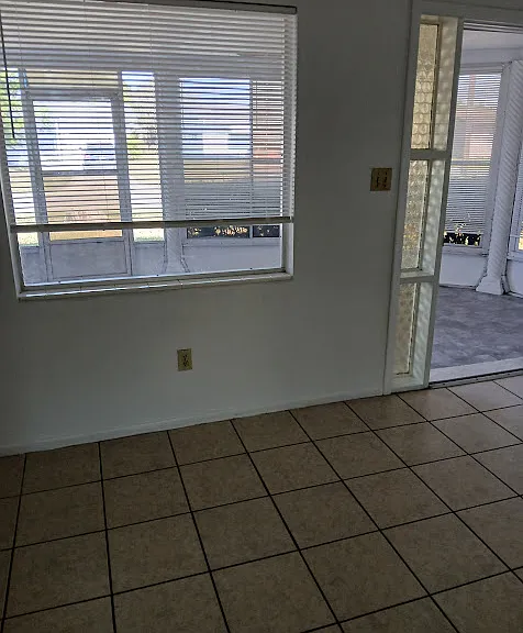 2119 Pamela Dr — Photo 10