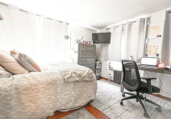 4th image of 29 7th Ave S APT 3A