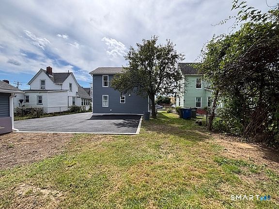 5th image of 219 Adams Street