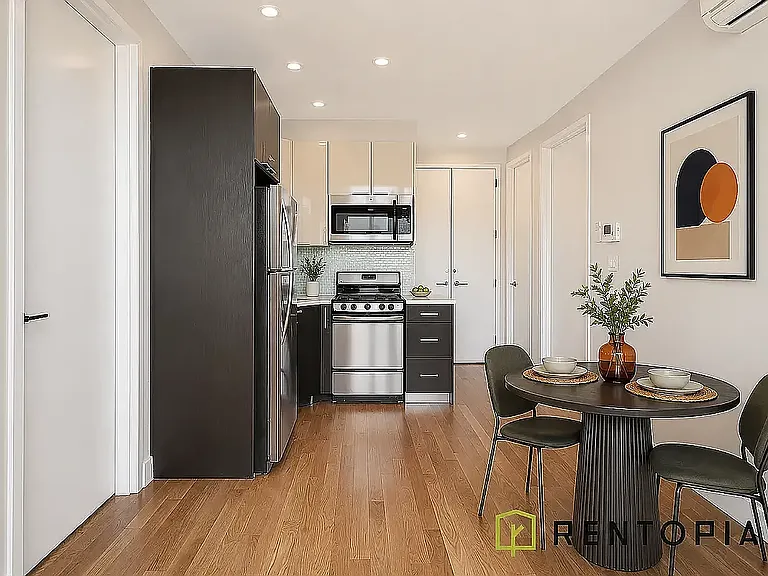 2815 Atlantic Ave #7E — Photo 2