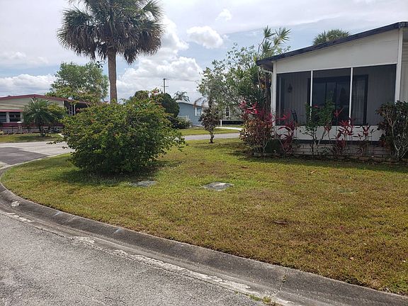 4th image of 8775 20th St Lot 814