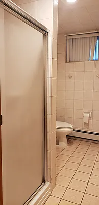 Rented by Lot & Units Realty Inc | media 29