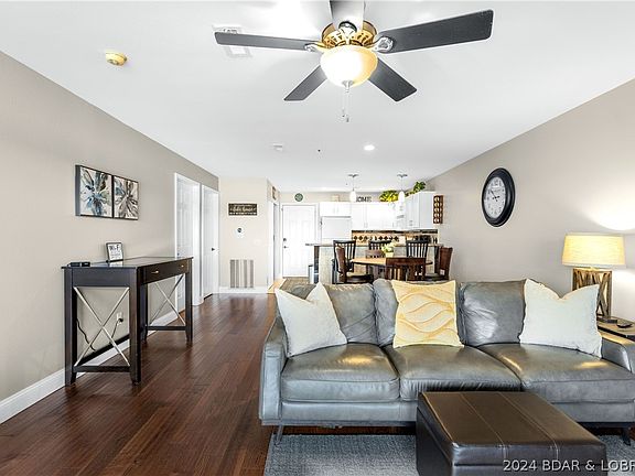 5th image of 1481 Ledges Dr #1026