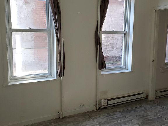3rd image of 2727 N 5th St Floor 2