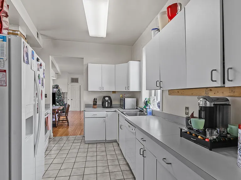 1956 Calvert St NW #3 — Photo 8